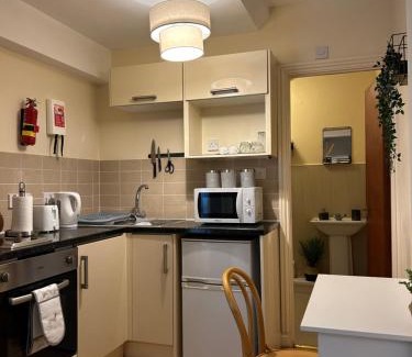 Coldharbour Apartment | Cozy studio