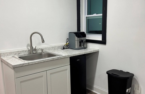 Church Street Apartment | Cozy studio in awesome Atlanta with WiFi, AC