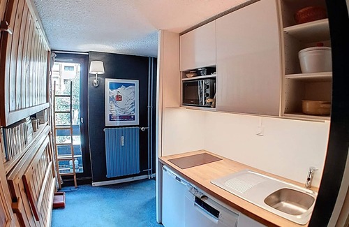 Val-d'Isere Apartment | Cozy Studio in Central Val-d'Isère · 3 mins to Slopes · Ski Lockers · Elevator