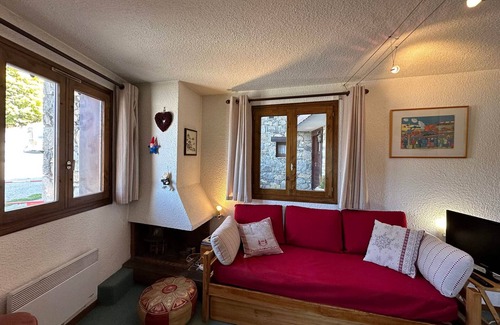 Meribel Apartment | Cozy Studio in Méribel - Near Slopes and Shops