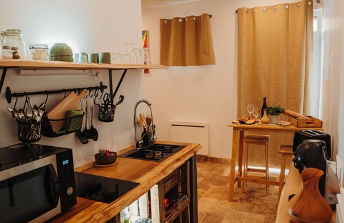 Montbarrois Cottage | Cozy studio in nature with pets allowed and private parking