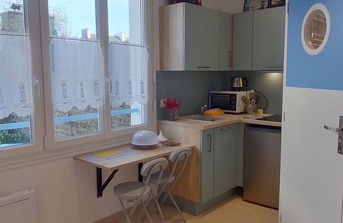 Port-Louis Apartment | Cozy Studio in Port-Louis: Near Beaches & Town Center, Modern Amenities