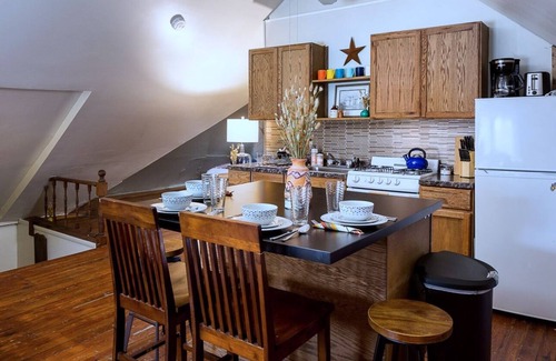 Tyler Park Apartment | Cozy Studio in the Highlands, KY!