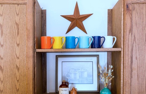 Tyler Park Apartment | Cozy Studio in the Highlands, KY!
