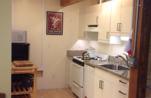 Mill Valley Apartment | Cozy Studio In The Hills Of Mill Valley.
