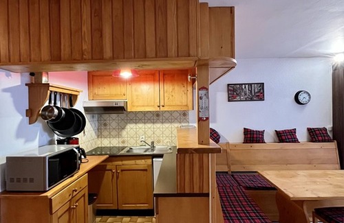 Laveissiere Apartment | Cozy studio in the heart of the resort, balcony, perfect for 4 people