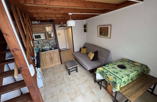 Port-la-Nouvelle Apartment | Cozy Studio Loft with A/C, Terrace, Near Beach & Shops – Sleeps 4