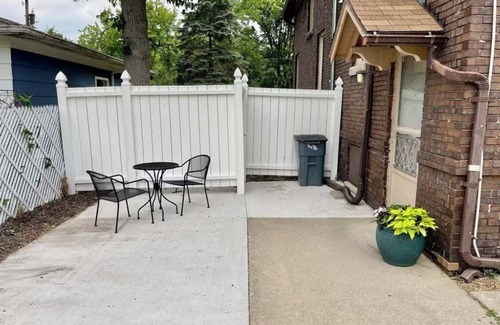 Saginaw Apartment | Cozy Studio - Long Term 1 Month + Only