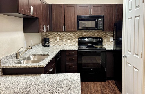 Grandview Hills Apartment | Cozy studio near Oasis