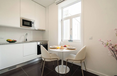 Leixões Apartment | Cozy Studio near the Beach by HostWise