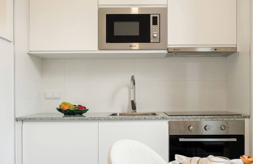 Leixões Apartment | Cozy Studio near the Beach by HostWise