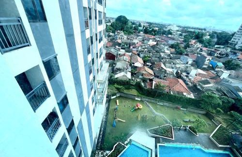 East Jakarta Apartment | Cozy Studio Next to Anywhere