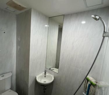 East Jakarta Apartment | Cozy Studio Next to Anywhere