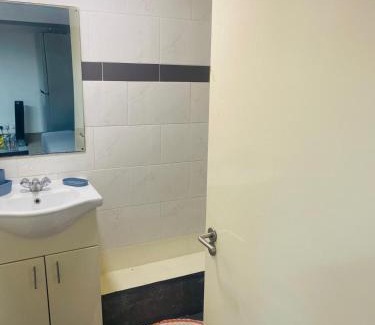 Parsons Green and Walham Apartment | Cozy studio opposite Chelsea stadium