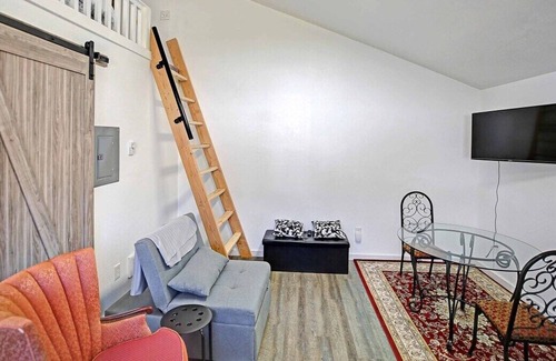 Camano Island Apartment | Cozy Studio Retreat | Camano Club Beach Access