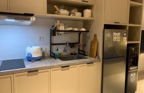 Serpong Apartment | Cozy Studio Roseville BSD City by alonelyroom