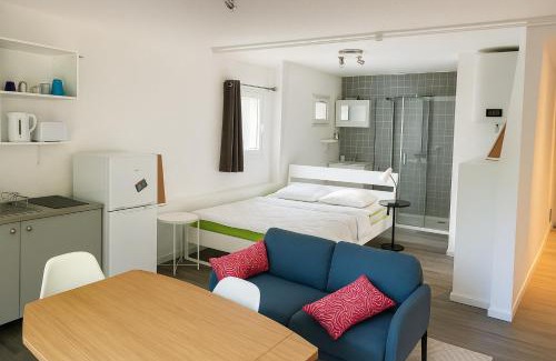 Hopitaux-Facultes Apartment | Cozy studio, secure residence