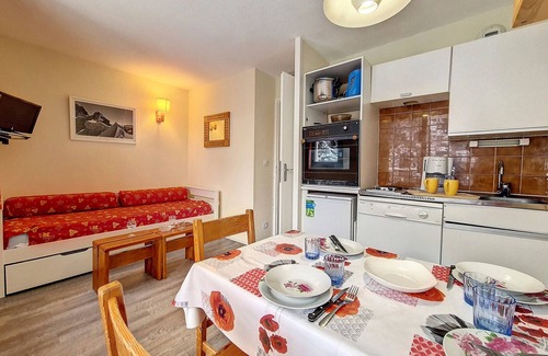 Reberty Apartment | Cozy Studio · Ski-In/Ski-Out · Balcony · Free WiFi