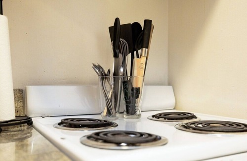 Theatre District Apartment | Cozy Studio Steps from Boston Common and Theaters