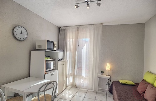 Lamalou-les-Bains Apartment | Cozy studio with wifi, pets allowed