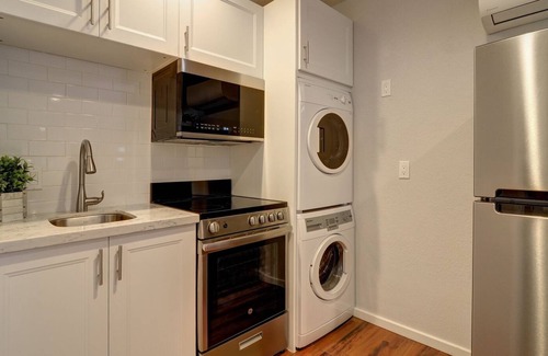 North Mountain Apartment | Cozy Studio, walk to Mountains!