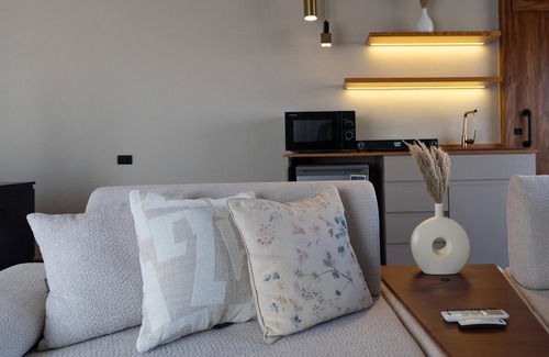 6th of October City Apartment | Cozy studio with Pool View, WiFi and AC in serene Palm Parks