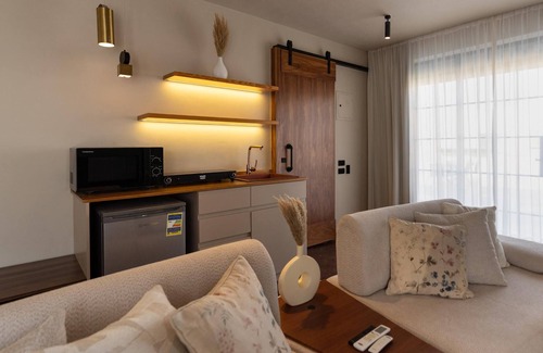 6th of October City Apartment | Cozy studio with Pool View, WiFi and AC in serene Palm Parks