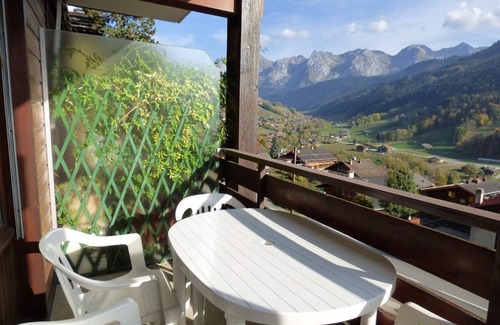 Le Grand-Bornand Apartment | Cozy studio with balcony, bus stop at 50m