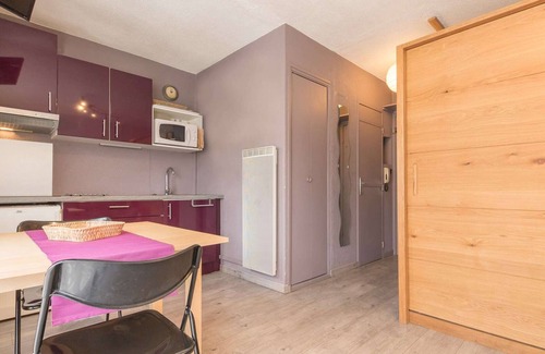 Briancon Apartment | Cozy studio with sleeping area, near cable car and center, parking