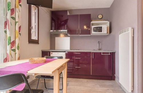 Briancon Apartment | Cozy studio with sleeping area, near cable car and center, parking