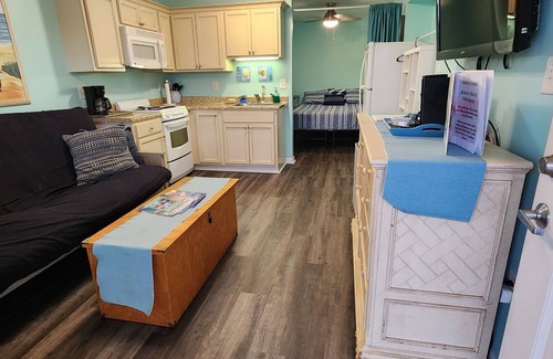 Atlantic Beach Apartment | Cozy studio with AC, WiFi, and pool - just steps from the beach