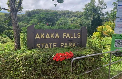 Kailua-Kona Apartment | Cozy studio with WiFi and AC that is within walking distance of Magic Sands Bch