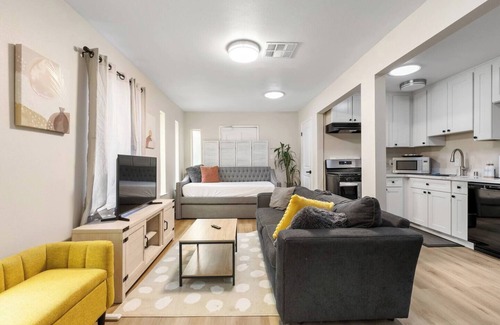 The Villas Apartment | Cozy & Stylish 1BR by Santana Row