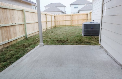 Wellborn House | Cozy, Stylish, 3 bedroom home in Aggieland! 8 min to Kyle Field