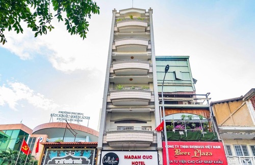 Downtown Ho Chi Minh City House | Cozy & Stylish Getaway in Heart of Vietnam