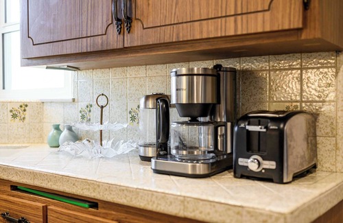El Monte House | Cozy & Stylish Home Spacious, Fully Equipped Stay