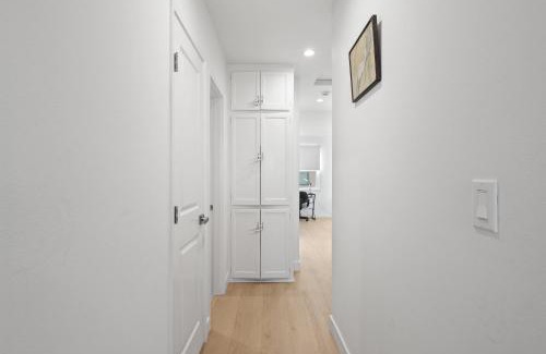 El Monte Apartment | Cozy & Stylish Home Spacious Fully Equipped Stay