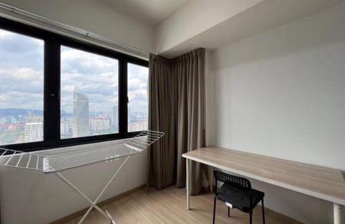 The Strand Apartment | Cozy Suite at Encorp Residence PJ