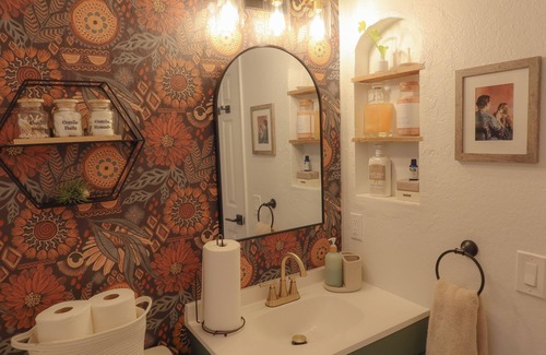LAX Area Bed & Breakfast | Cozy Suite by LAX, Sofi, Intuit Dome & Beach