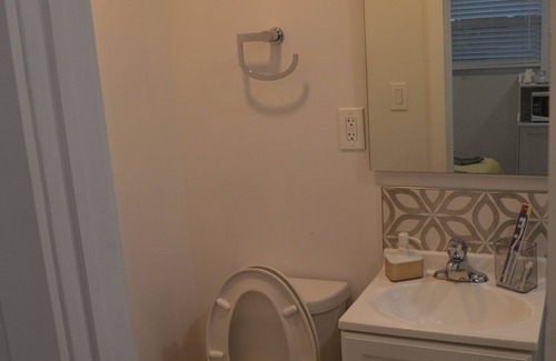 Davie Apartment | Cozy suite in charming Davie Close to Sawgrass!