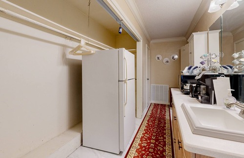 Lubbock House | Cozy suite with patio & enclosed backyard-centrally located