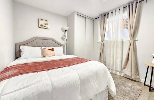 Airdrie House | Cozy Suites in Calgary Area