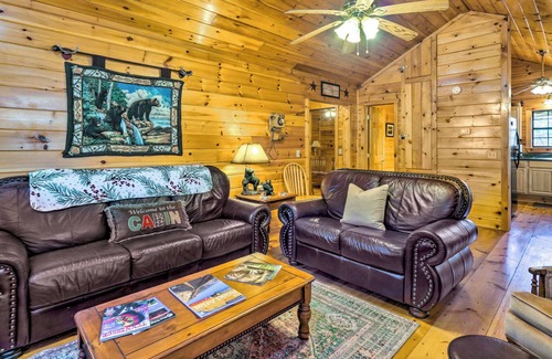 Tellico Plains Cabin | Cozy Tellico Plains Getaway w/ Deck, Fire Pit
