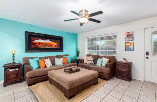 Gililland House | Cozy Tempe Casa with Heated Pool 5 Minutes to ASU