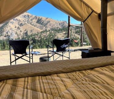 Conner Other | Cozy Tented Cabin with Stunning Sights in Conner, Montana
