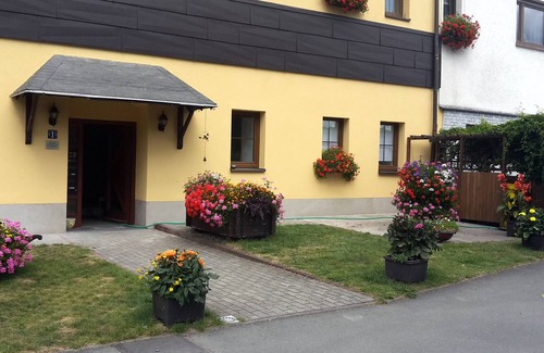 Oberwiesenthal Condo | Cozy top floor apartment in Oberwiesenthal in the beautiful Ore Mountains