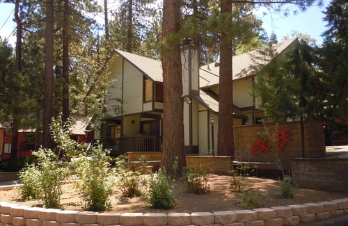 Big Bear Lake Condo | Cozy townhouse at the base of Snow Summit Ski Resort!