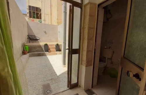 Madliena House | Cozy traditional Maltese house, 5 minutes walk from Pretty Bay