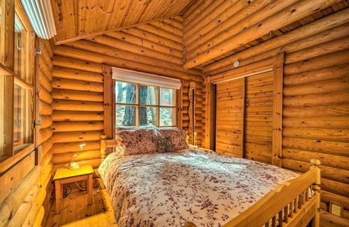 Truckee Cabin | Cozy Truckee Cabin w/ Sauna: 11 Mi to Sugar Bowl!