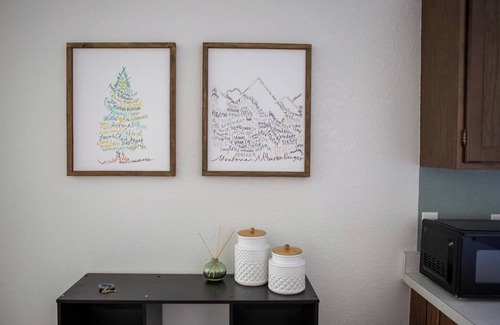 Great Falls Apartment | Cozy Twin Pines Apartment-Great Falls